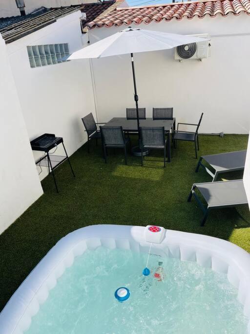 Maison 4 Personnes Avec Jacuzzi Мариньян Екстер'єр фото