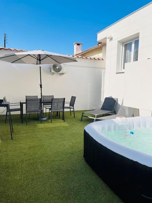 Maison 4 Personnes Avec Jacuzzi Мариньян Екстер'єр фото